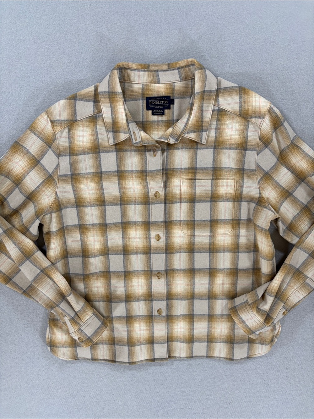 Pendleton Women's Plaid Button-Up shirt Utility in Cream and Tan L